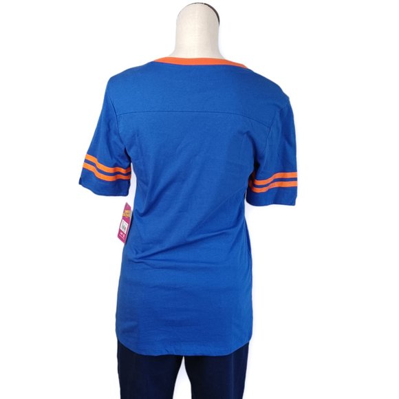 🆕 FLORIDA GATORS • Medium v-neck short sleeve t-shirt blue graphic print NWT - Picture 2 of 5